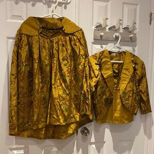 Luxurious Gold Floral Women's Cape and Jacket